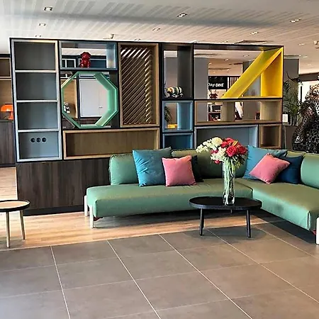 Отель Bordeaux Sud - By Ihg